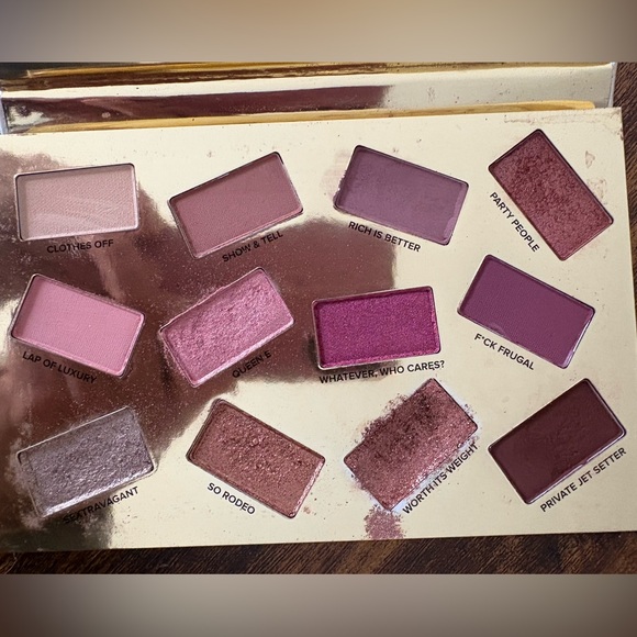 Too Faced Pretty Mess Eyeshadow Palette - Picture 3 of 4